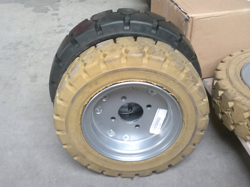 Multi-Mover Tjan Elektroschlepper